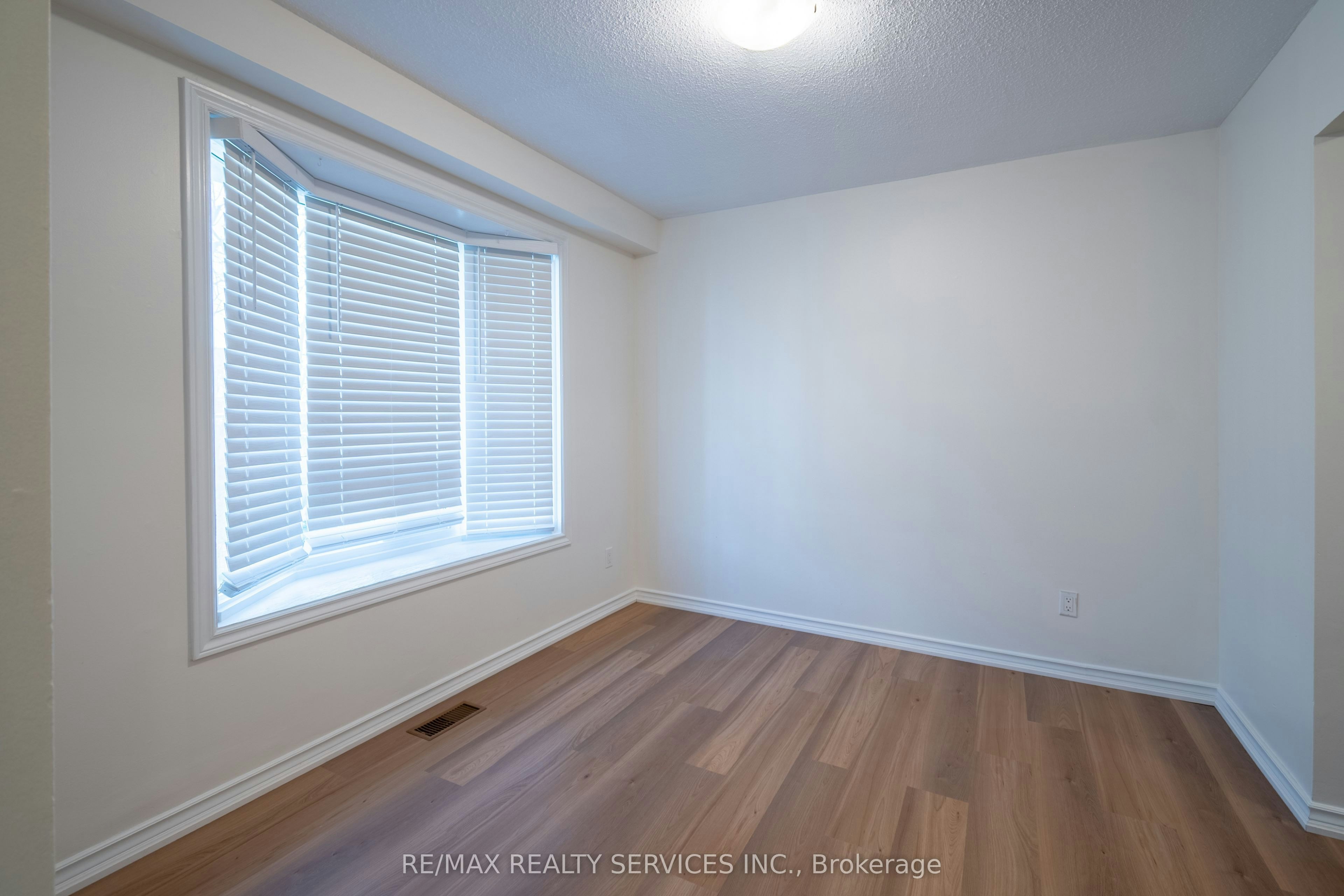 176-100 Brownleigh Avenue, Welland, ON, L3B 5V8 - 5