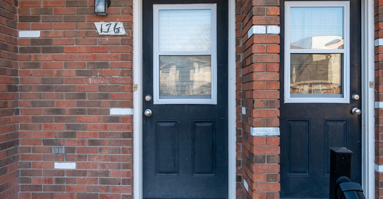 176-100 Brownleigh Avenue, Welland, ON, L3B 5V8 - 3