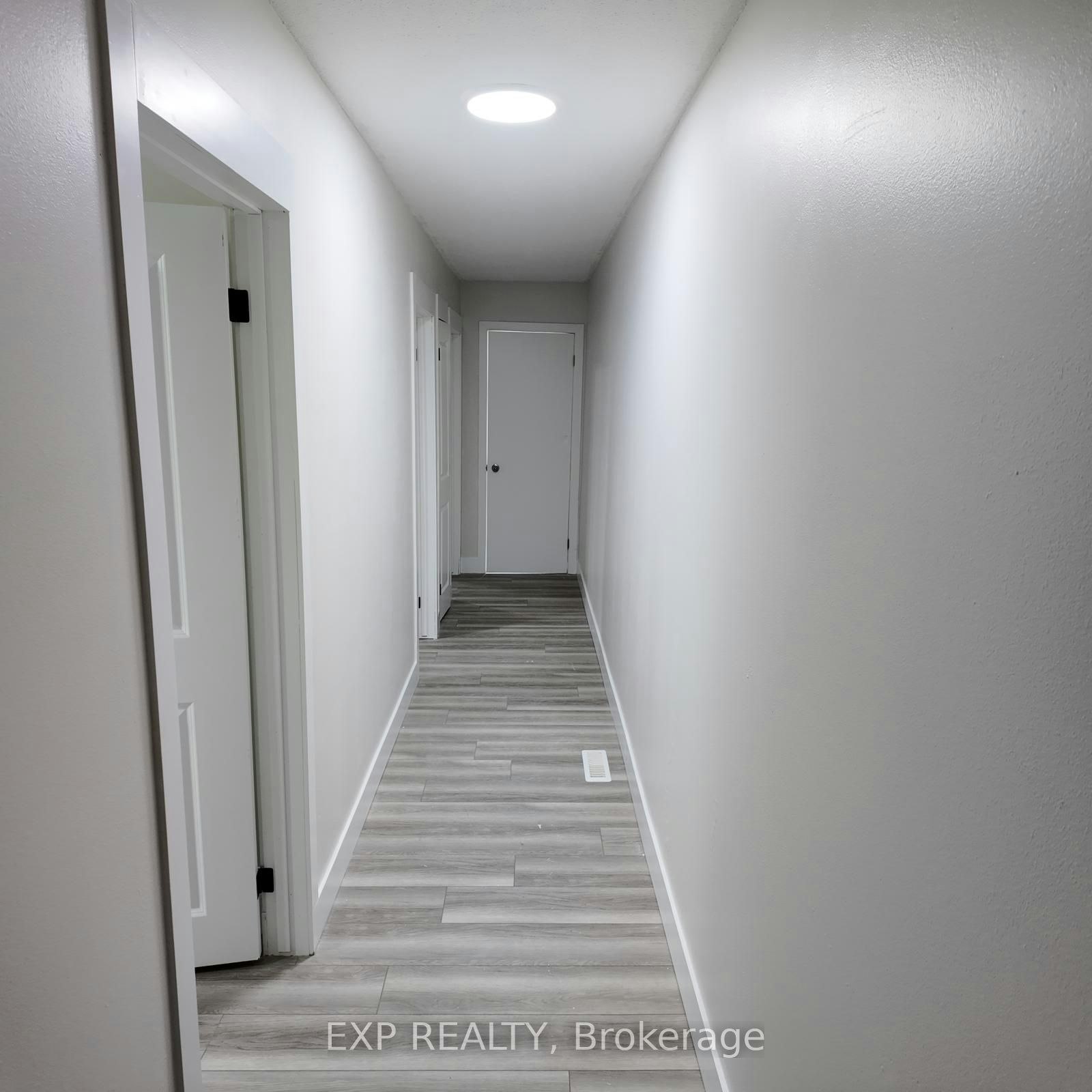 Upper-74 Almond Road, London, ON, N5Z 4C4 - 8