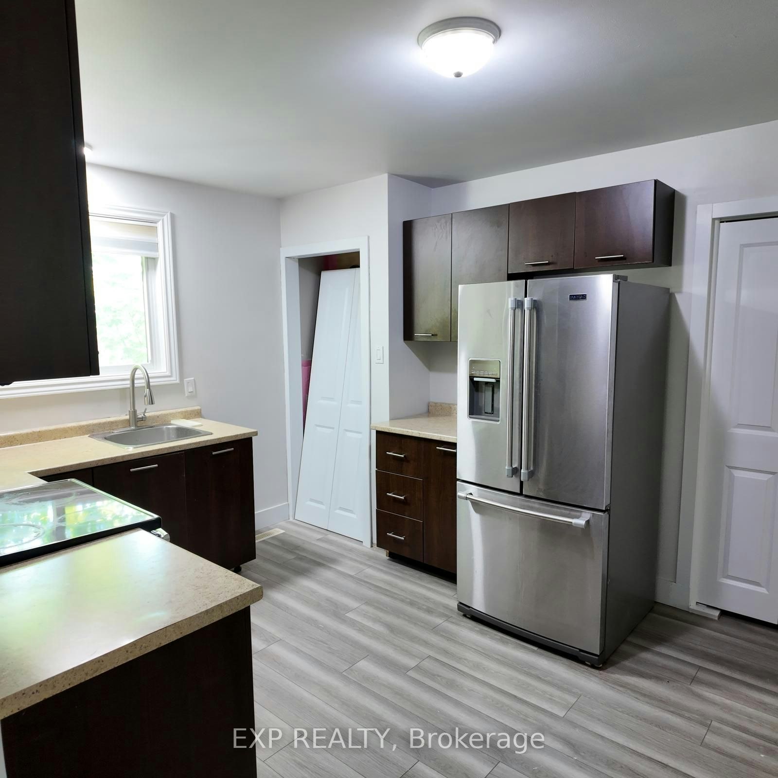 Upper-74 Almond Road, London, ON, N5Z 4C4 - 5