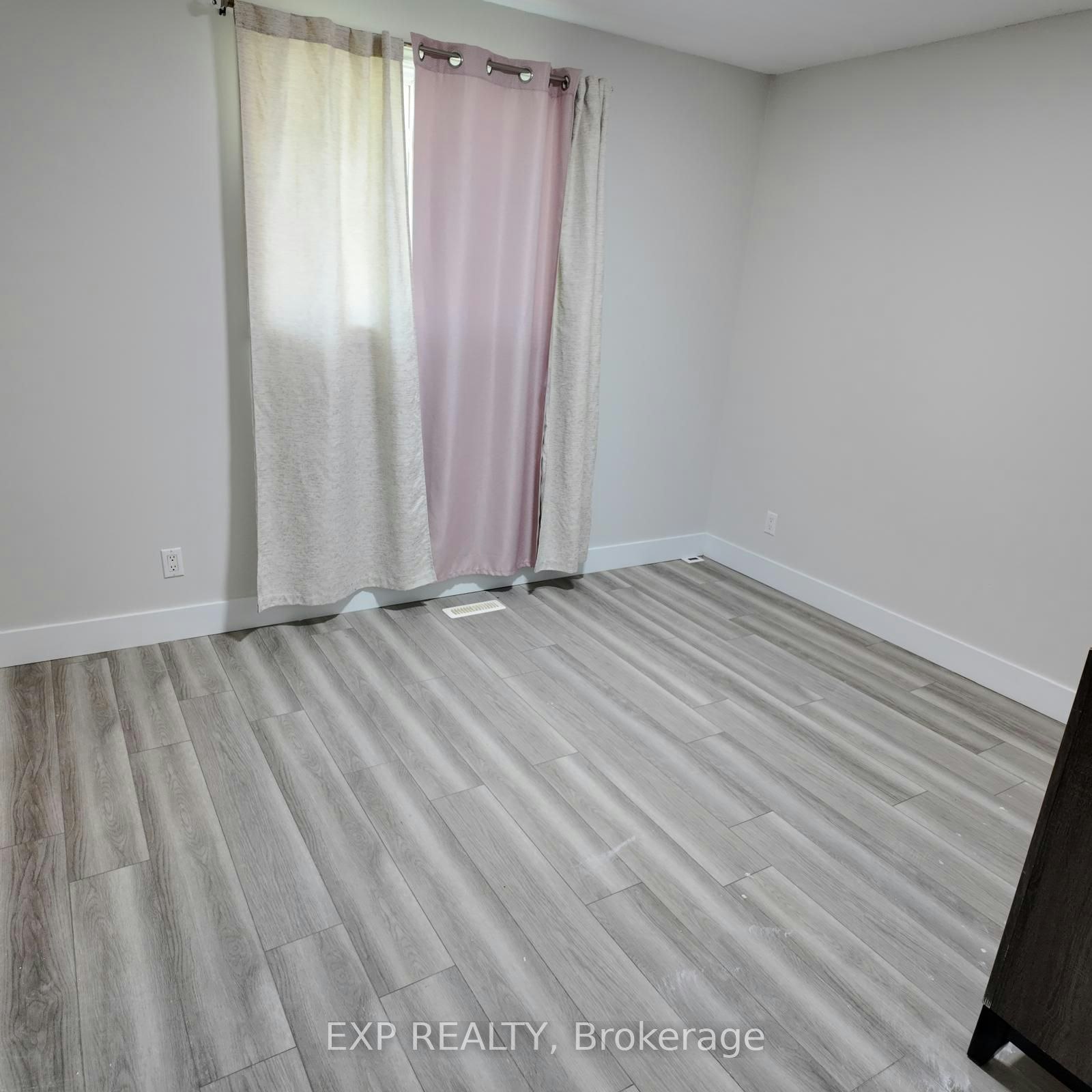 Upper-74 Almond Road, London, ON, N5Z 4C4 - 11