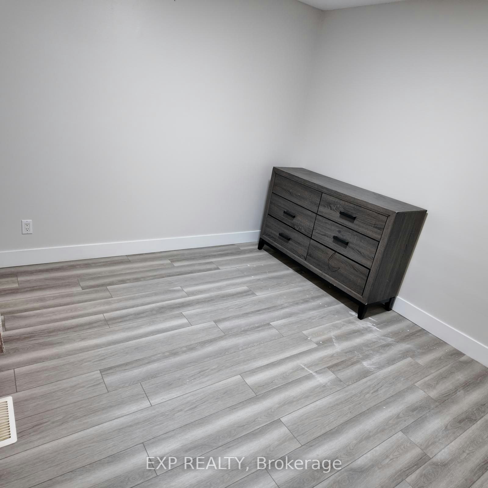 Upper-74 Almond Road, London, ON, N5Z 4C4 - 12
