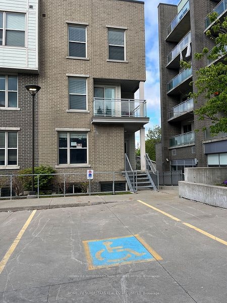T101-62 Balsam Street, Waterloo, ON, N2L 3H2