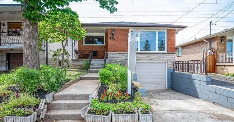 Bsmt-49 Selkirk Avenue, Hamilton, ON, L8H 5L6
