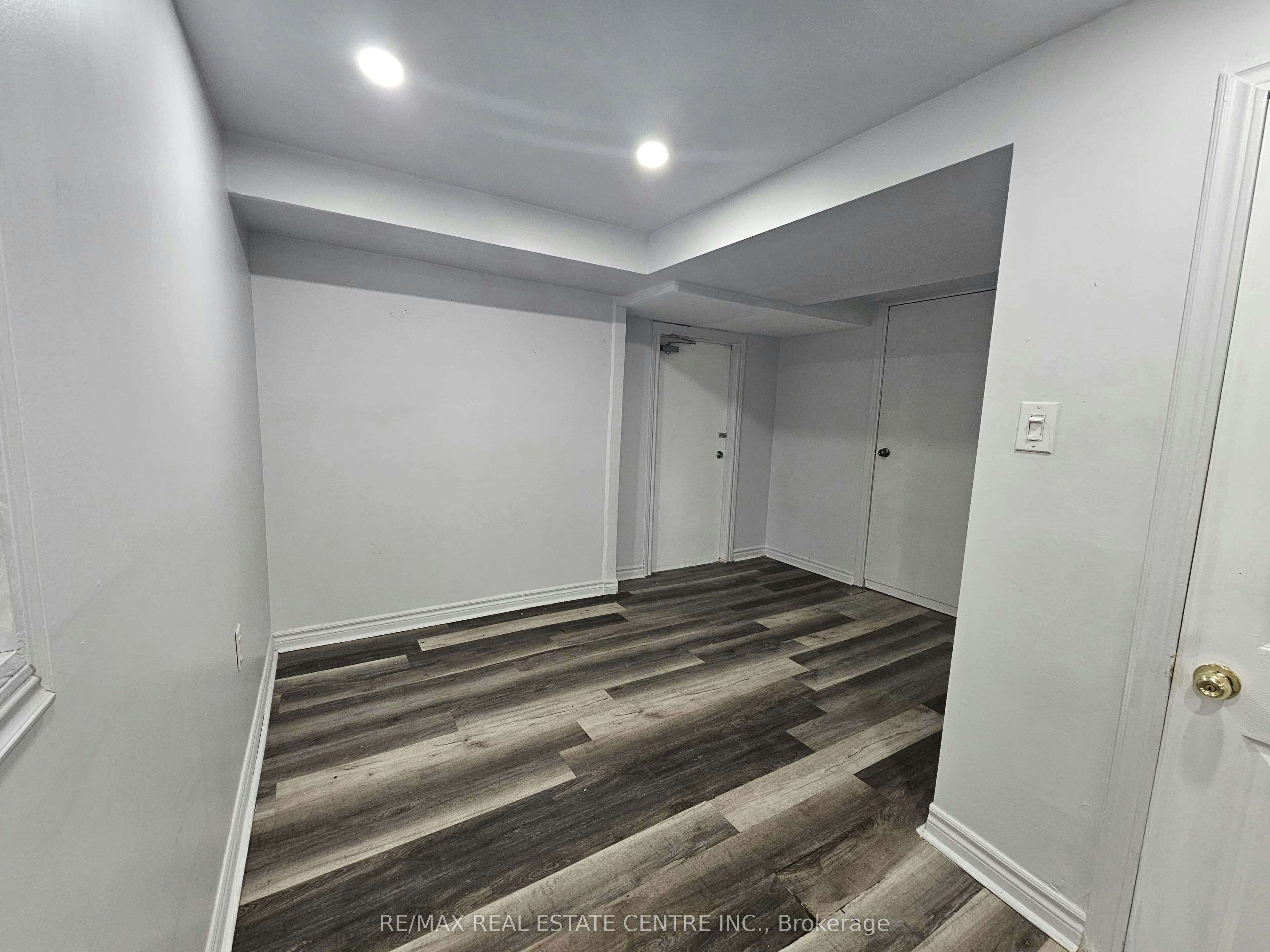 Bsmt-49 Selkirk Avenue, Hamilton, ON, L8H 5L6 - 12