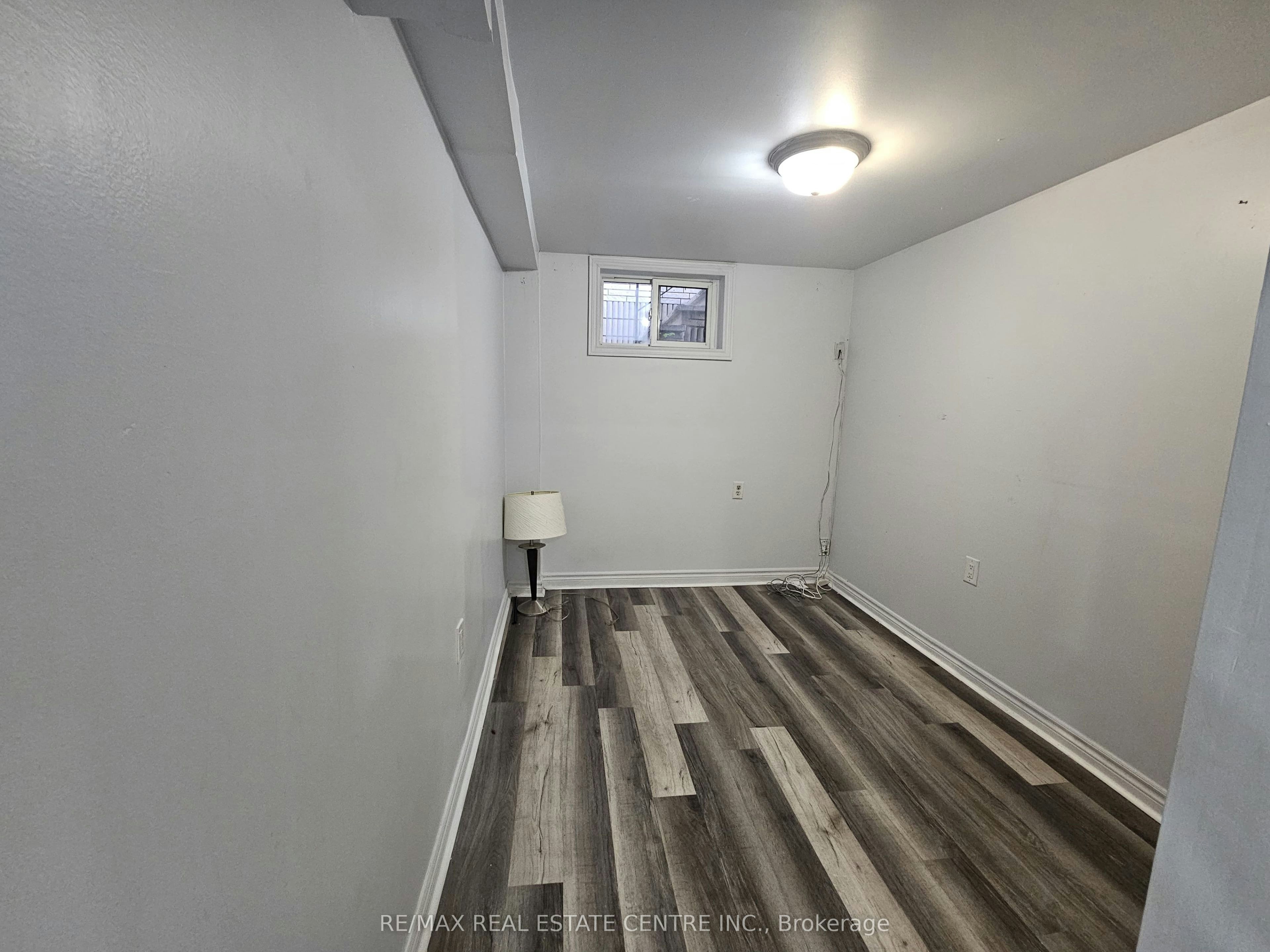 Bsmt-49 Selkirk Avenue, Hamilton, ON, L8H 5L6 - 17