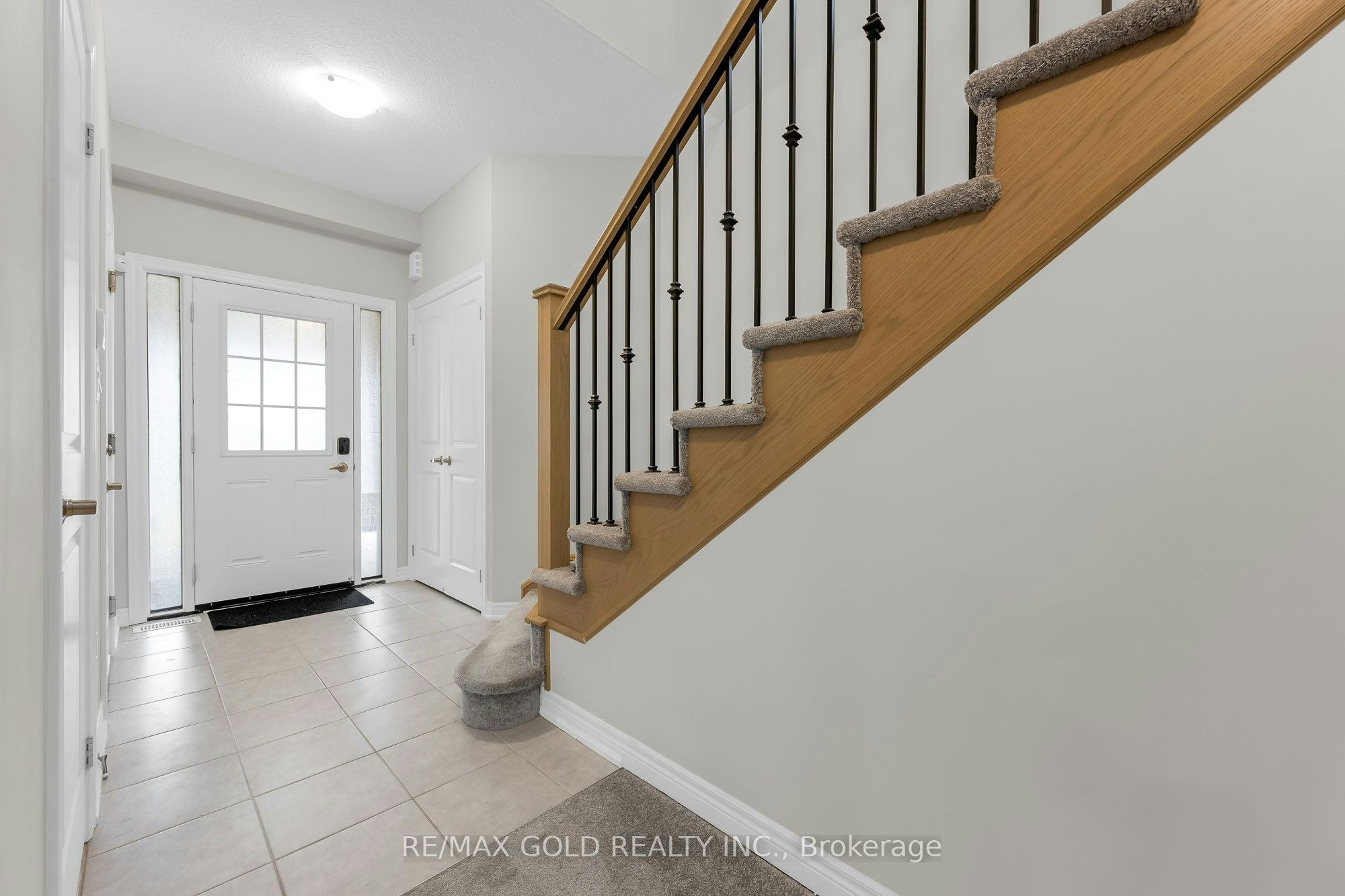 83 Pinot Crescent, Hamilton, ON, L8E 0J9 - 2