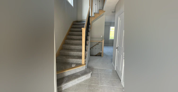 83 Pinot Crescent, Hamilton, ON, L8E 0J9 - 2