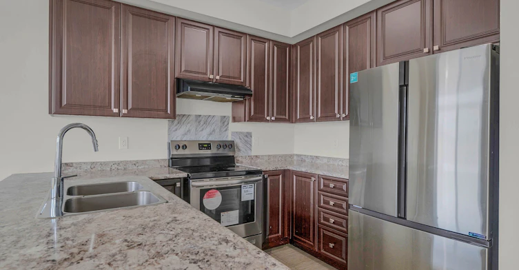 216 Explorer Way, Thorold, ON, L2V 0K2 - 18