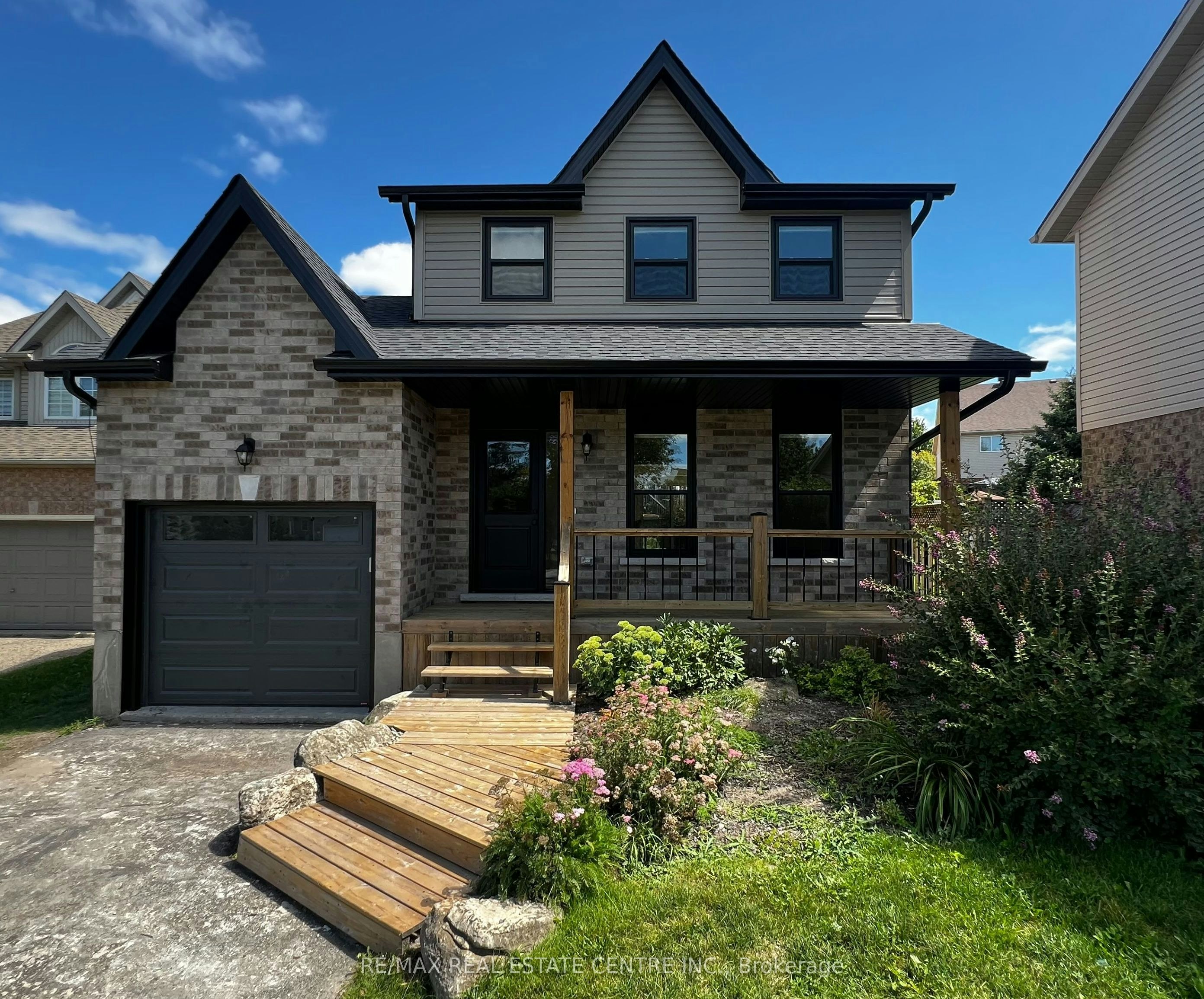 716 Russel Court, Shelburne, ON, L9V 3P4