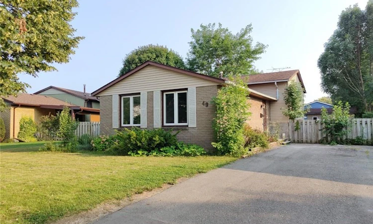 49 Mccrae Drive
