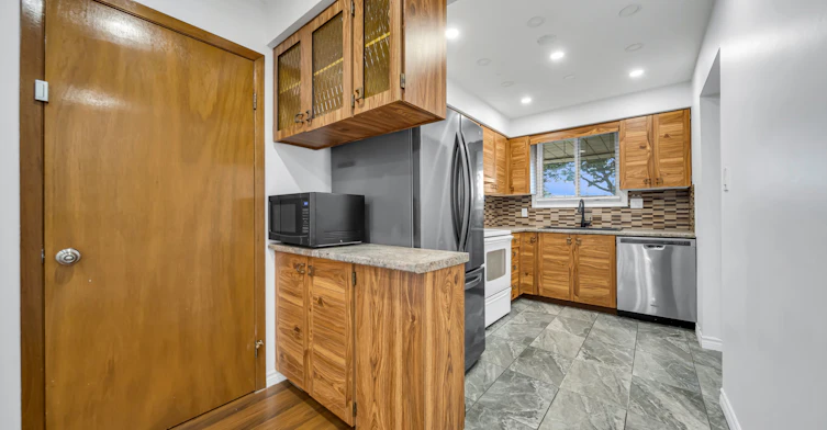 115 Countryside (Main Only) Crescent, Kitchener, ON, N2E 2S8 - 13