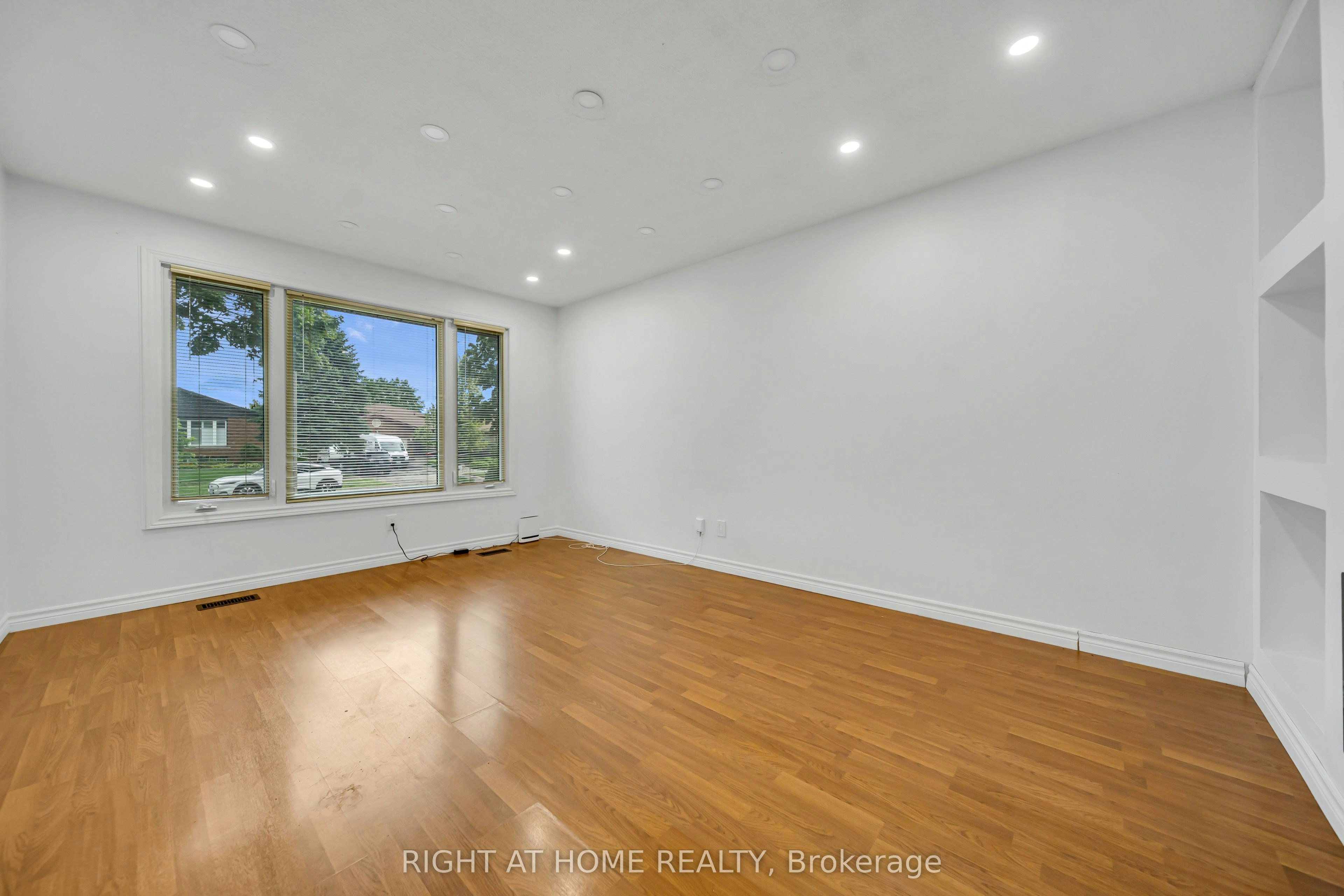 115 Countryside (Main Only) Crescent, Kitchener, ON, N2E 2S8 - 7