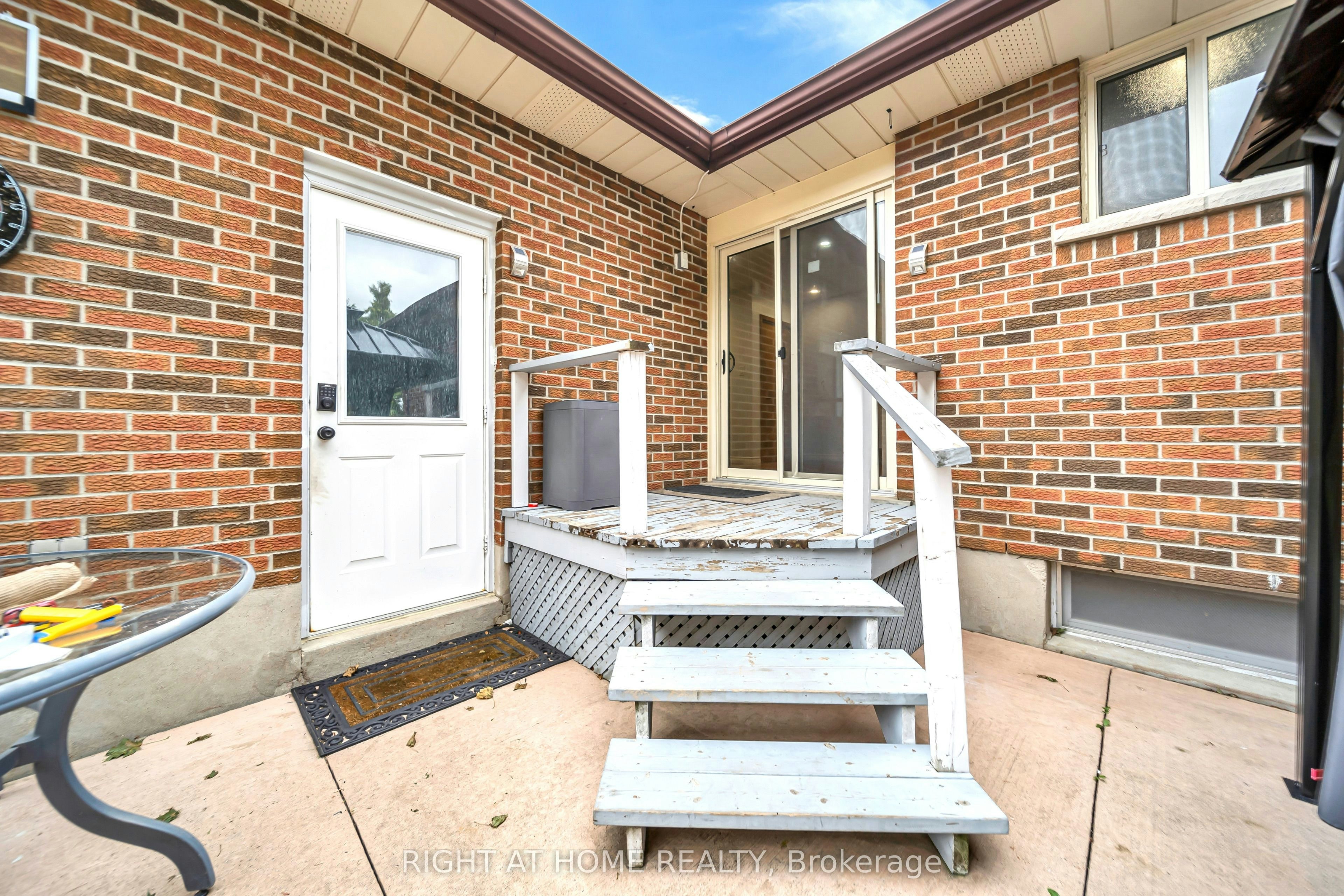 115 Countryside (Main Only) Crescent, Kitchener, ON, N2E 2S8 - 26