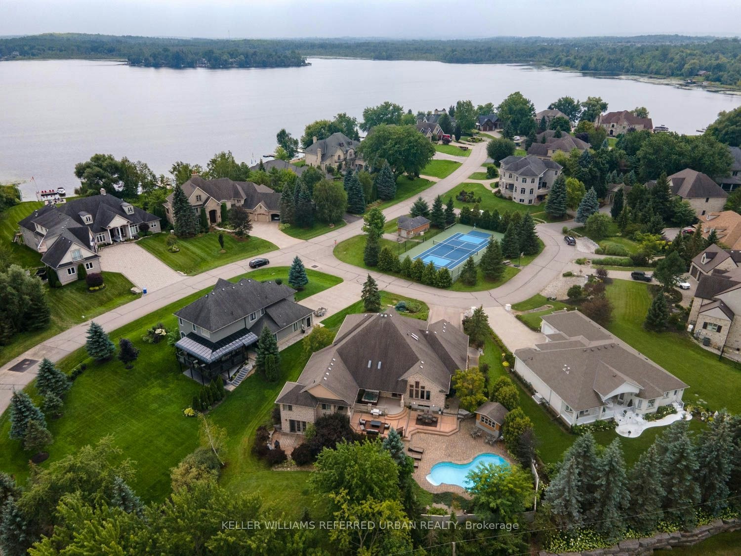 16 Seifert Court, Puslinch, ON, N3C 2V4