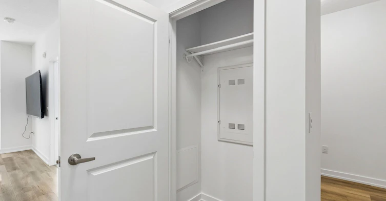 238-5055 Greenlane Road E, Lincoln, ON, L3J 2J3 - 31