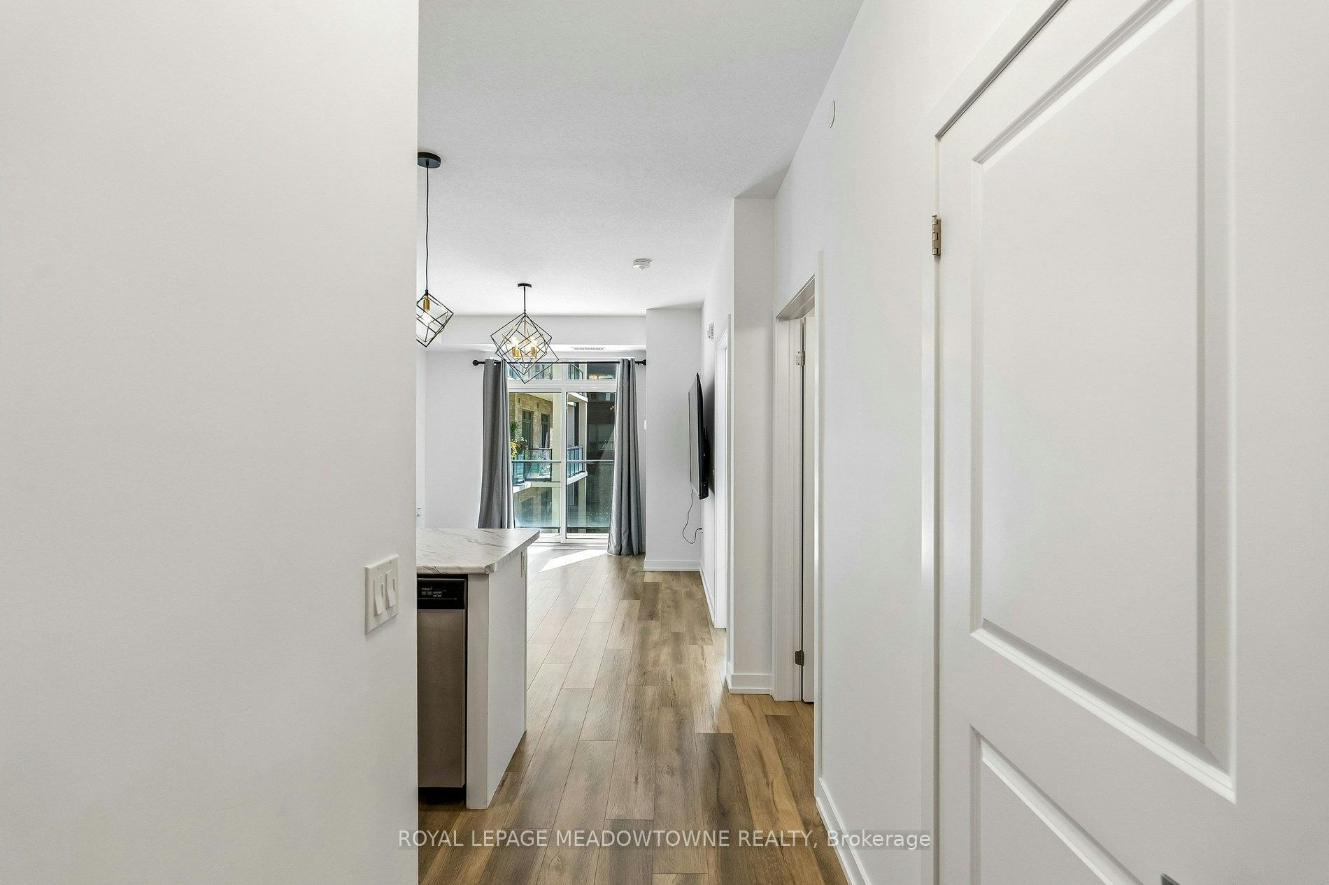 238-5055 Greenlane Road E, Lincoln, ON, L3J 2J3 - 9