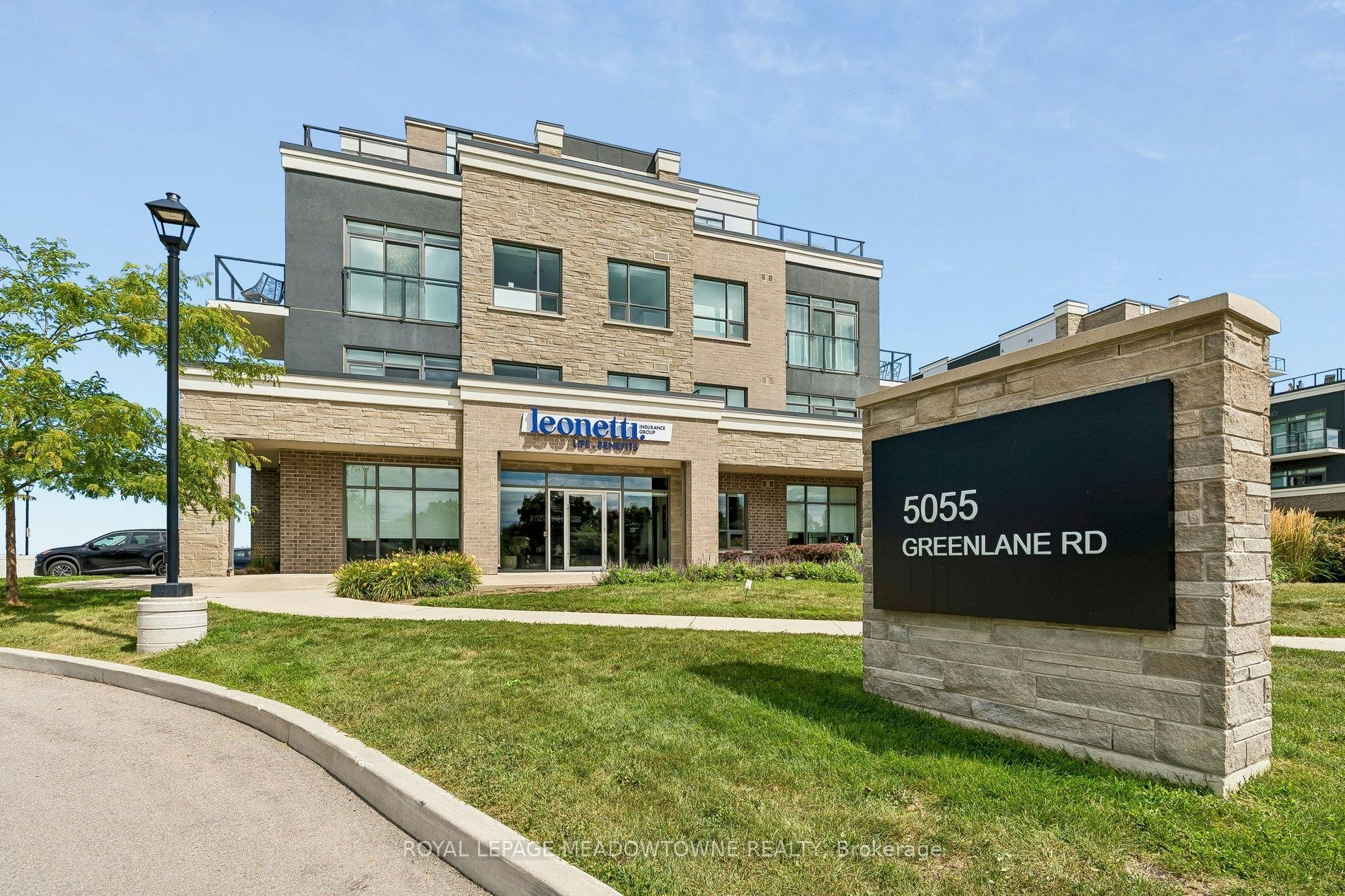 238-5055 Greenlane Road E, Lincoln, ON, L3J 2J3 - 39