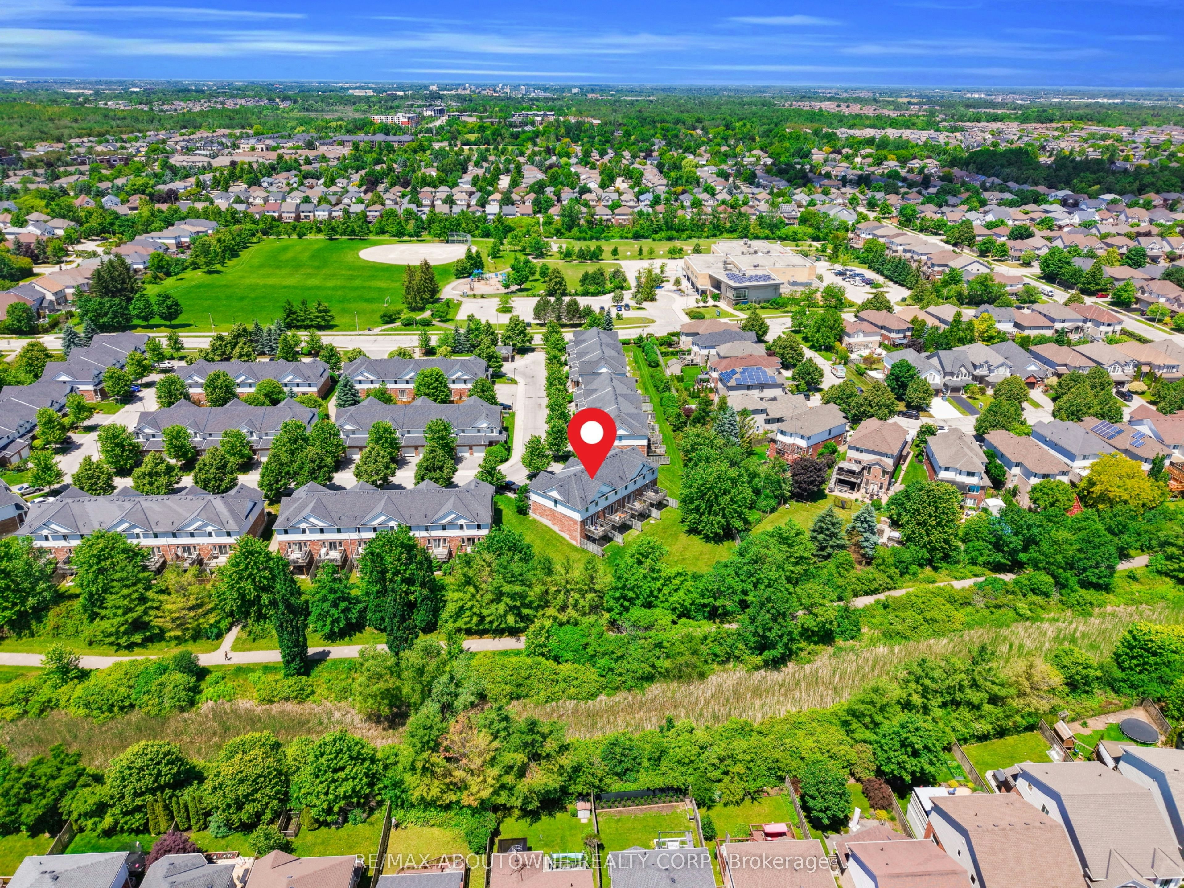 15-151 Clairfields Drive E, Guelph, ON, N1L 1P5
