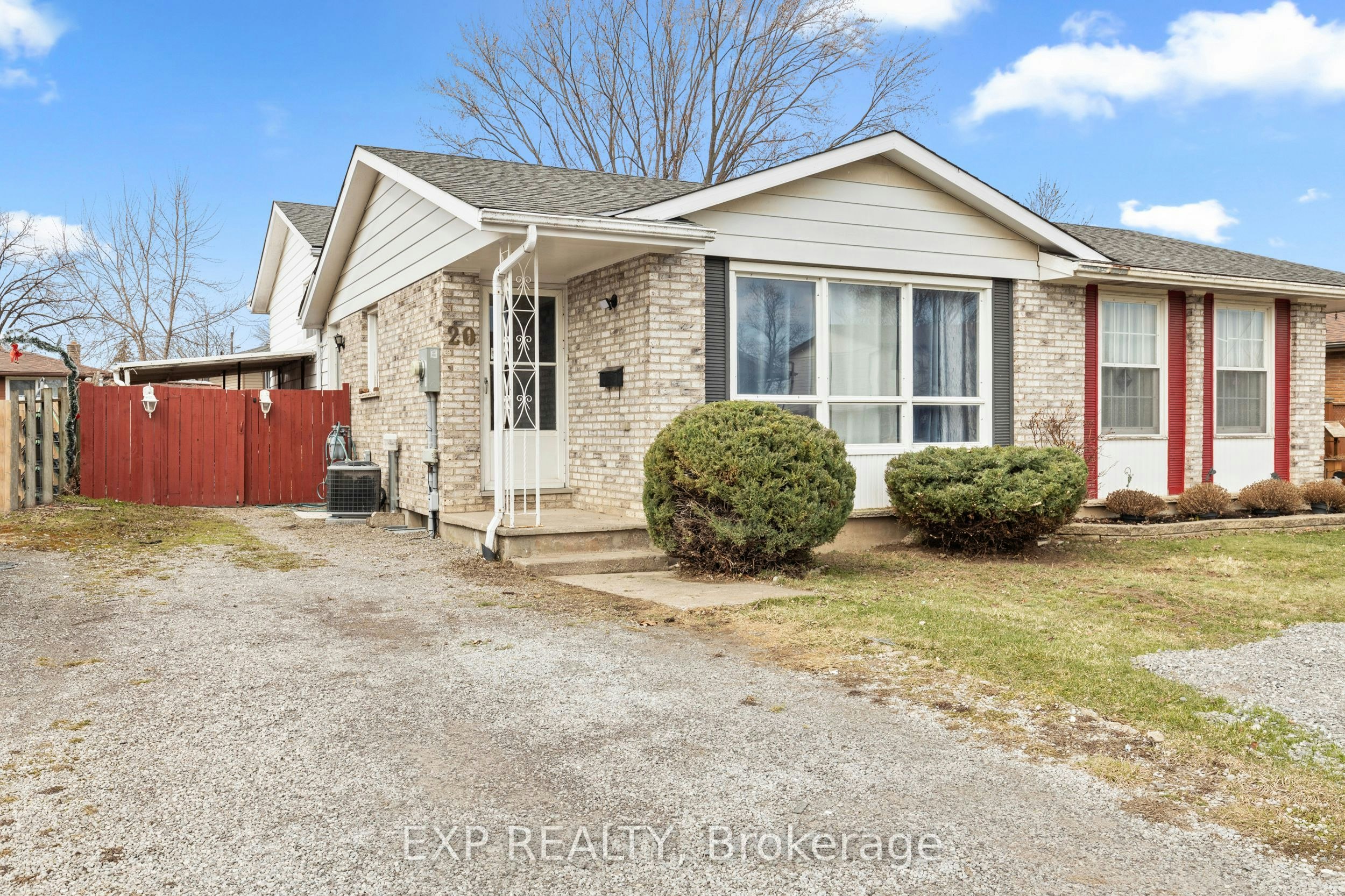 20 Canterbury Drive, St. Catharines, ON, L2P 3M7