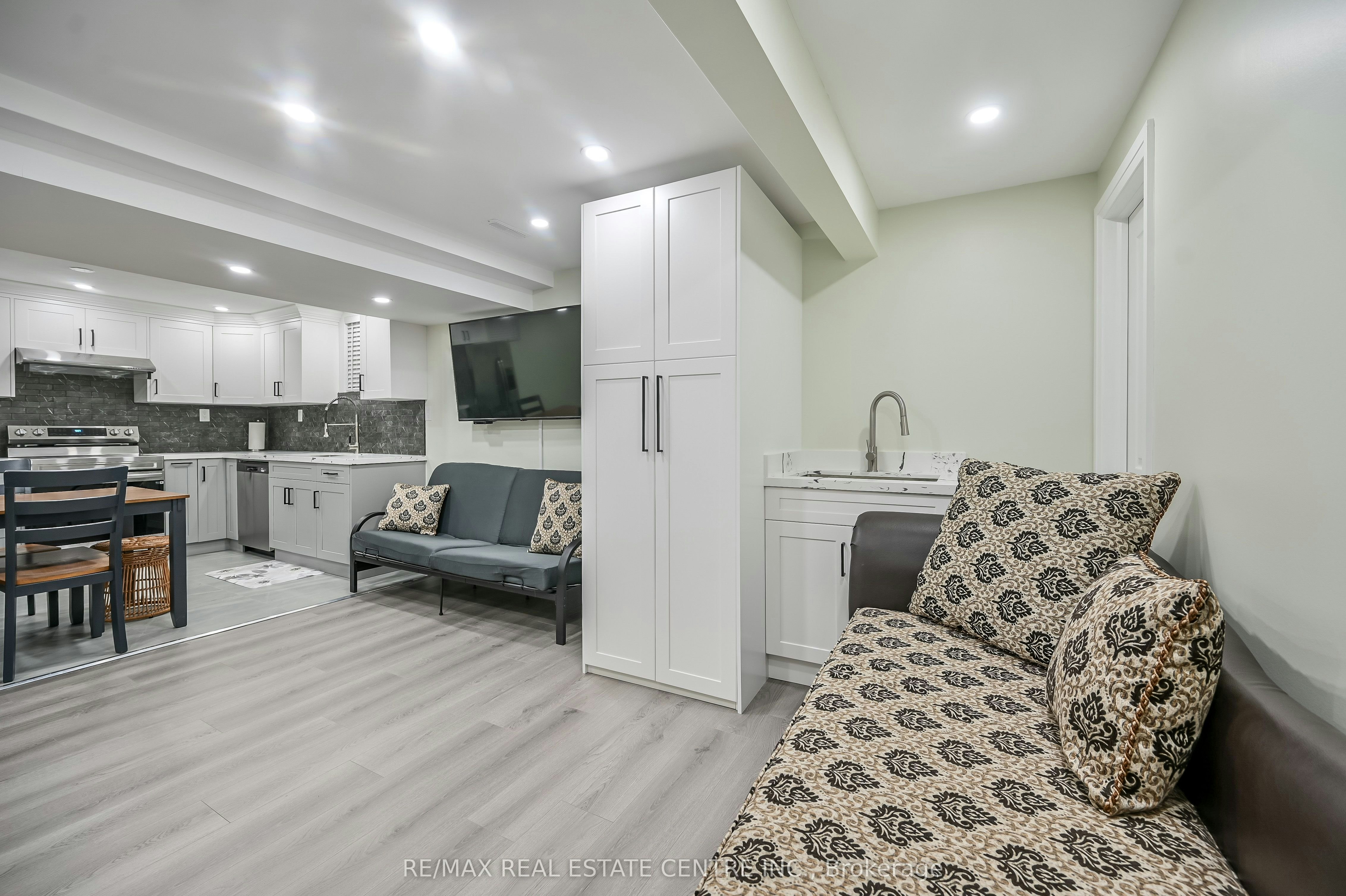 Lower Unit-31 Joseph Court, Hamilton, ON, L9C 7J4 - 17