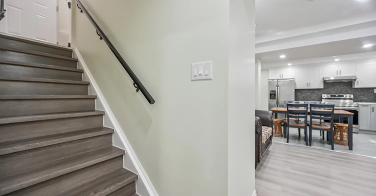 Lower Unit-31 Joseph Court, Hamilton, ON, L9C 7J4 - 5