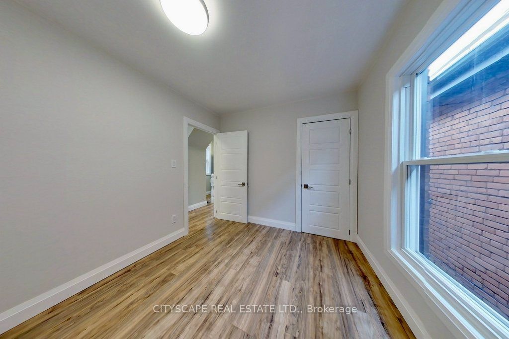 39 Holton Avenue N, Hamilton, ON, L8L 6H3 - 16