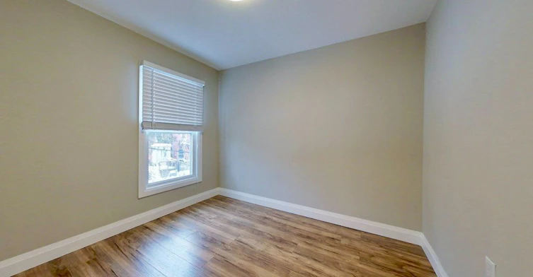 39 Holton Avenue N, Hamilton, ON, L8L 6H3 - 13