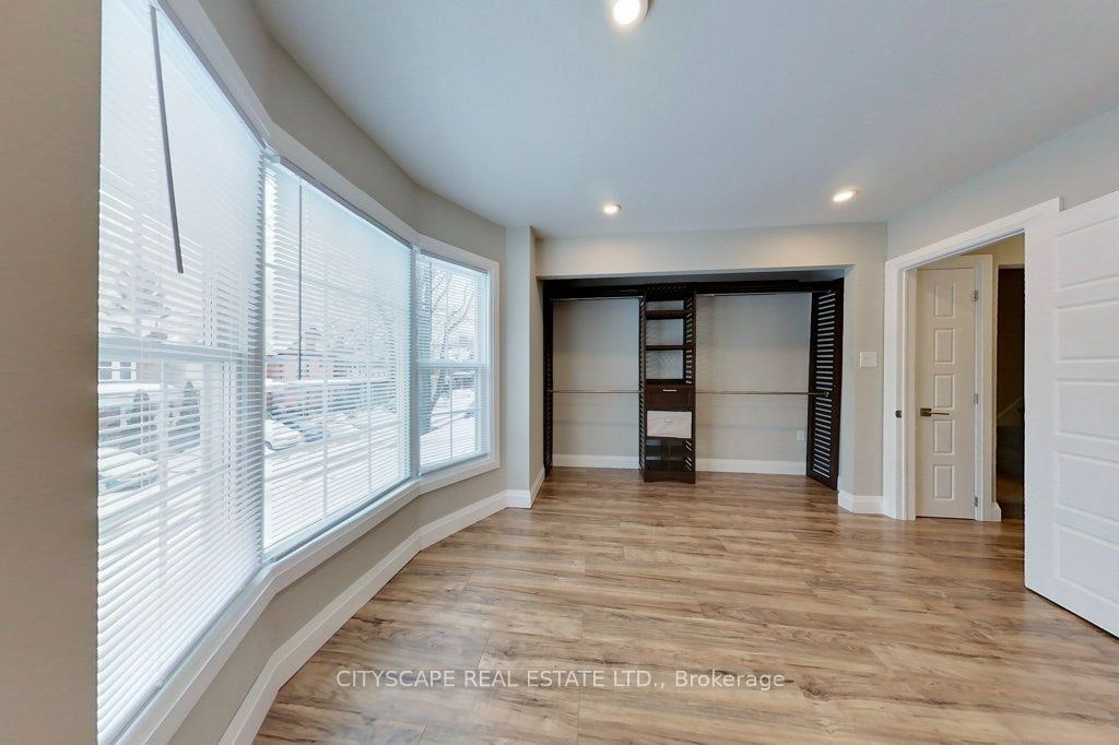 39 Holton Avenue N, Hamilton, ON, L8L 6H3 - 10