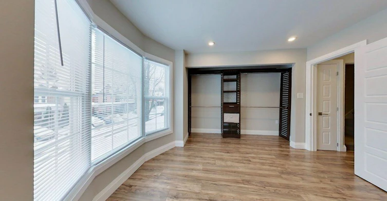 39 Holton Avenue N, Hamilton, ON, L8L 6H3 - 10