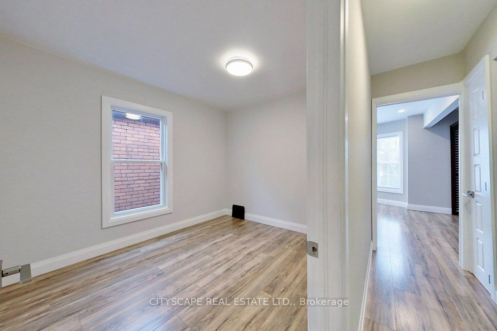 39 Holton Avenue N, Hamilton, ON, L8L 6H3 - 15