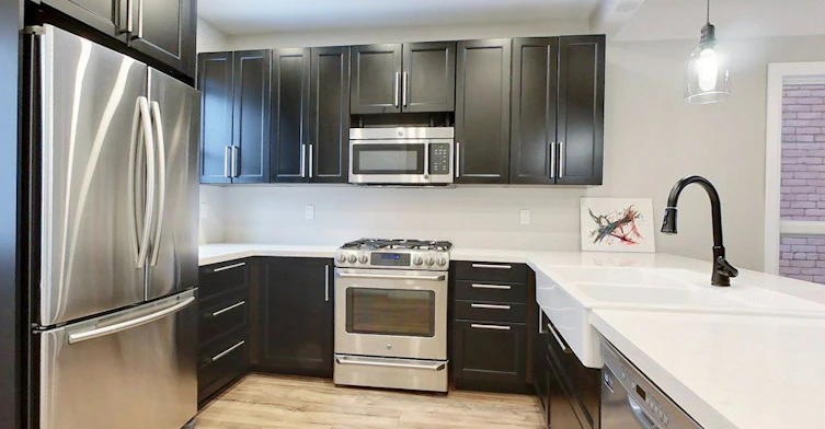 39 Holton Avenue N, Hamilton, ON, L8L 6H3 - 3