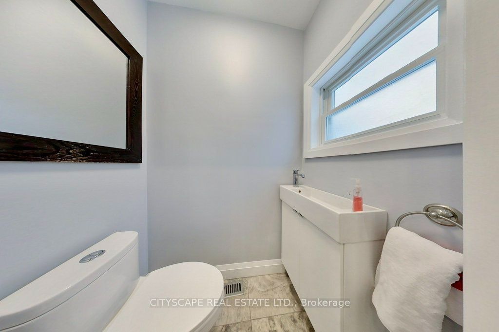 39 Holton Avenue N, Hamilton, ON, L8L 6H3 - 20