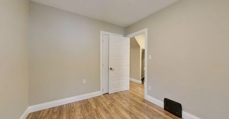 39 Holton Avenue N, Hamilton, ON, L8L 6H3 - 14