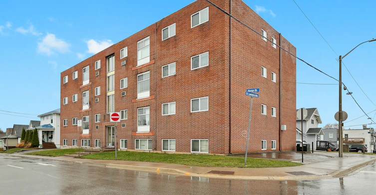 5-4663 Huron Street, Niagara Falls, ON, L2E 2H7