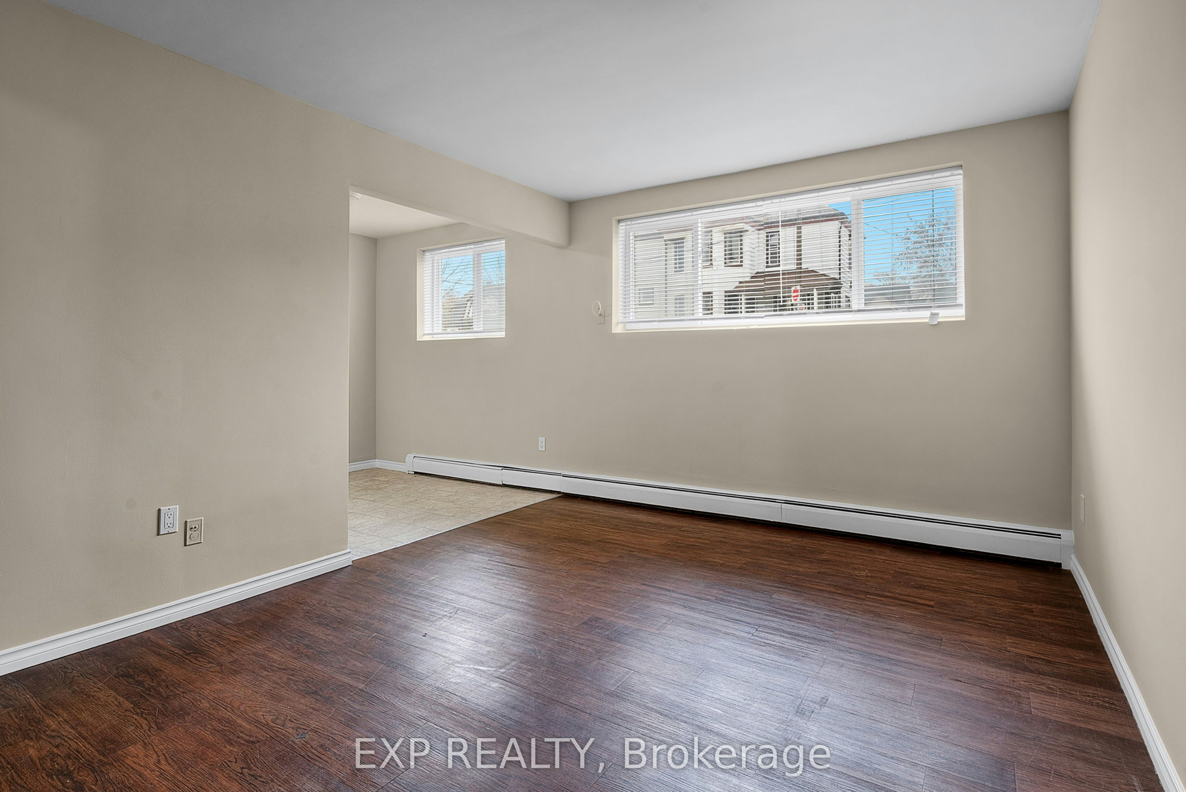 1-4663 Huron Street, Niagara Falls, ON, L2E 2H7 - 4