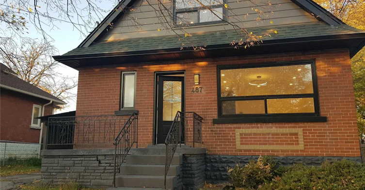 Upper-487 Brucedale Avenue E, Hamilton, ON, L8V 1P1 - 2