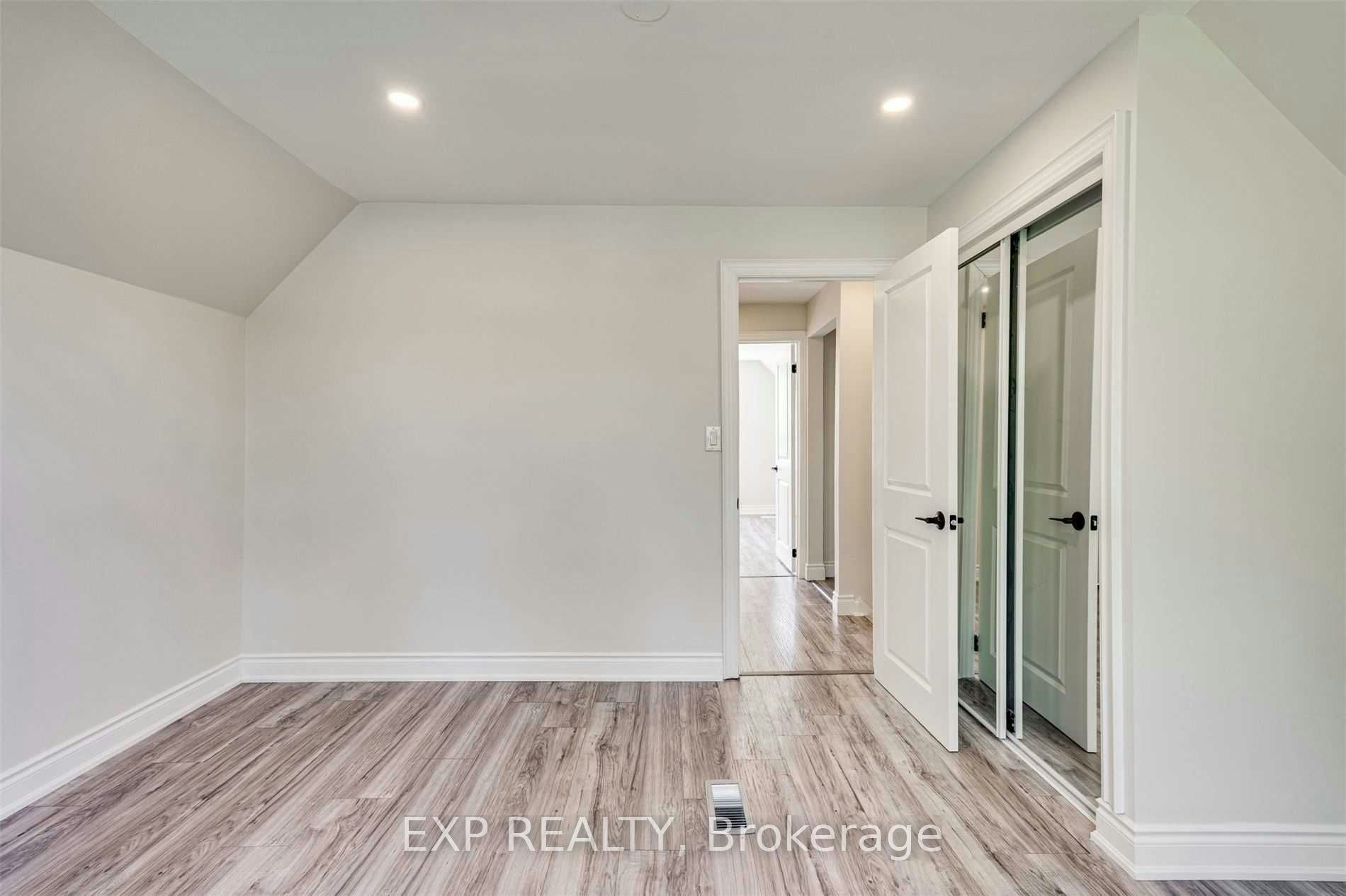 Upper-487 Brucedale Avenue E, Hamilton, ON, L8V 1P1 - 16