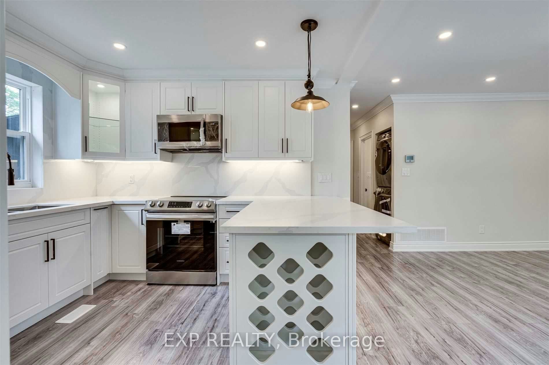 Upper-487 Brucedale Avenue E, Hamilton, ON, L8V 1P1 - 3