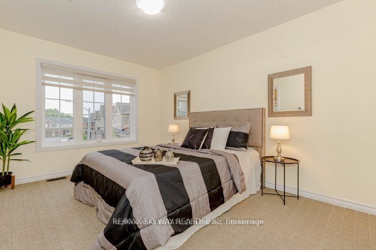44 Dewberry Drive, Kitchener, ON, N2B 0A9 - 6
