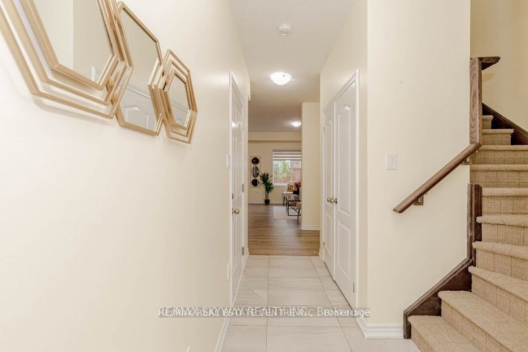 44 Dewberry Drive, Kitchener, ON, N2B 0A9 - 2