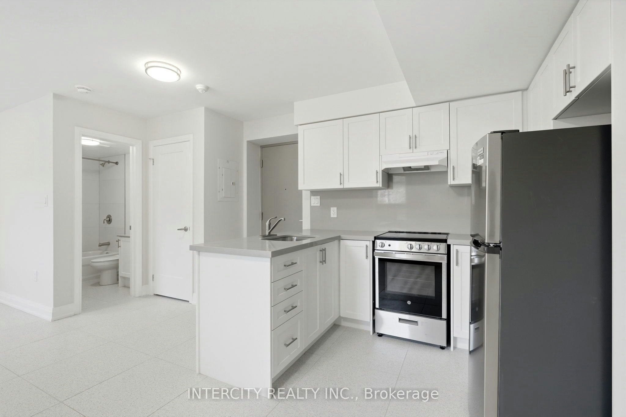 2-91 Wentworth Street S, Hamilton, ON, L8N 2Y9 - 8