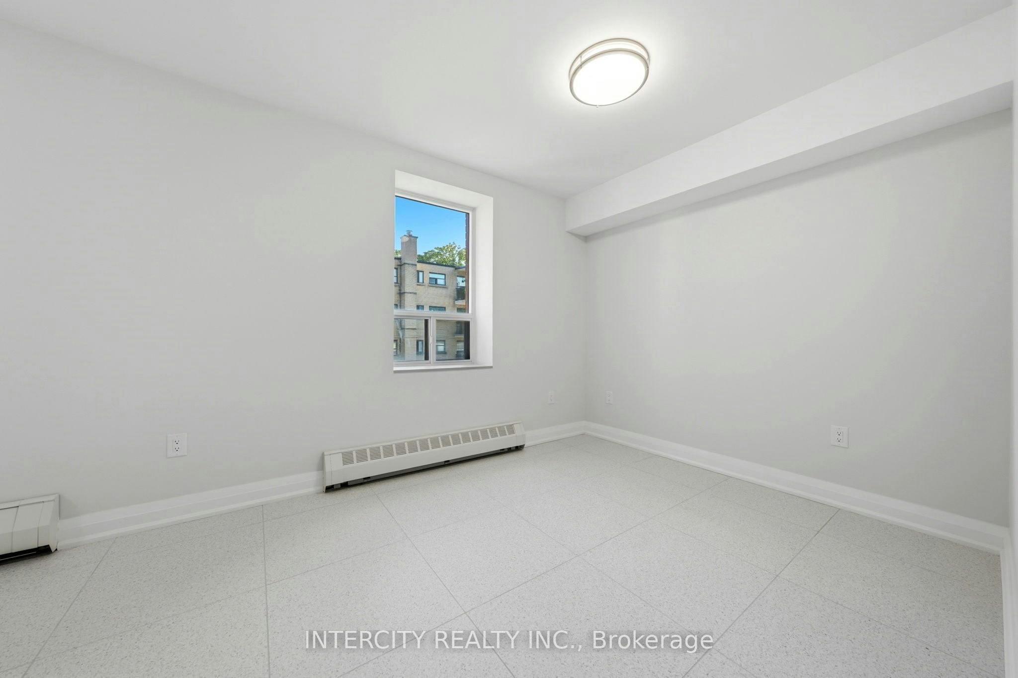 2-91 Wentworth Street S, Hamilton, ON, L8N 2Y9 - 6