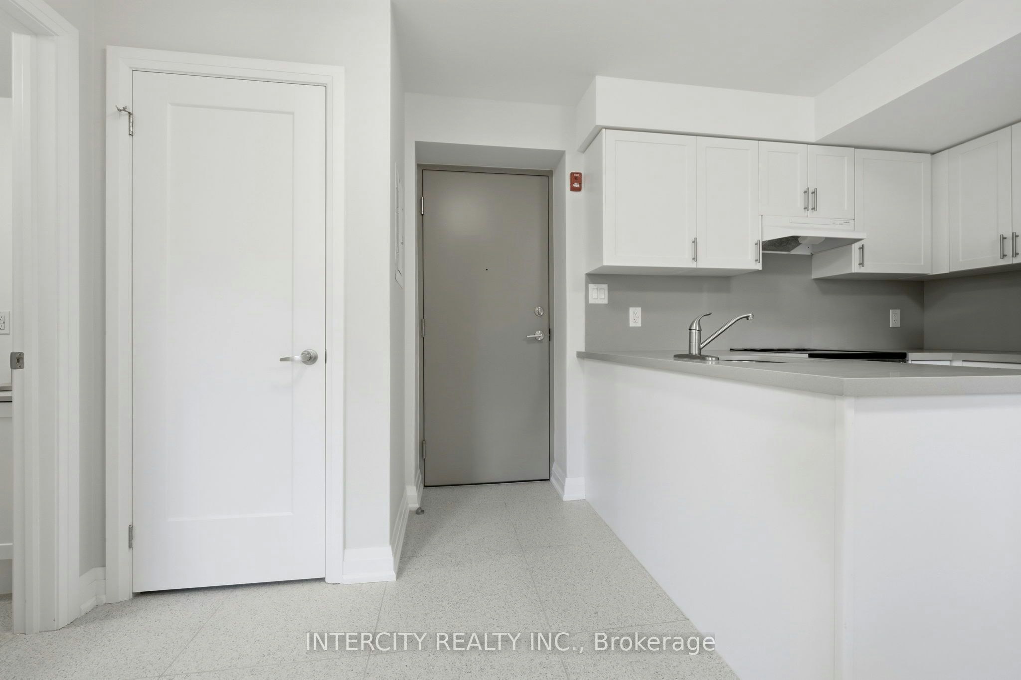 2-91 Wentworth Street S, Hamilton, ON, L8N 2Y9 - 4