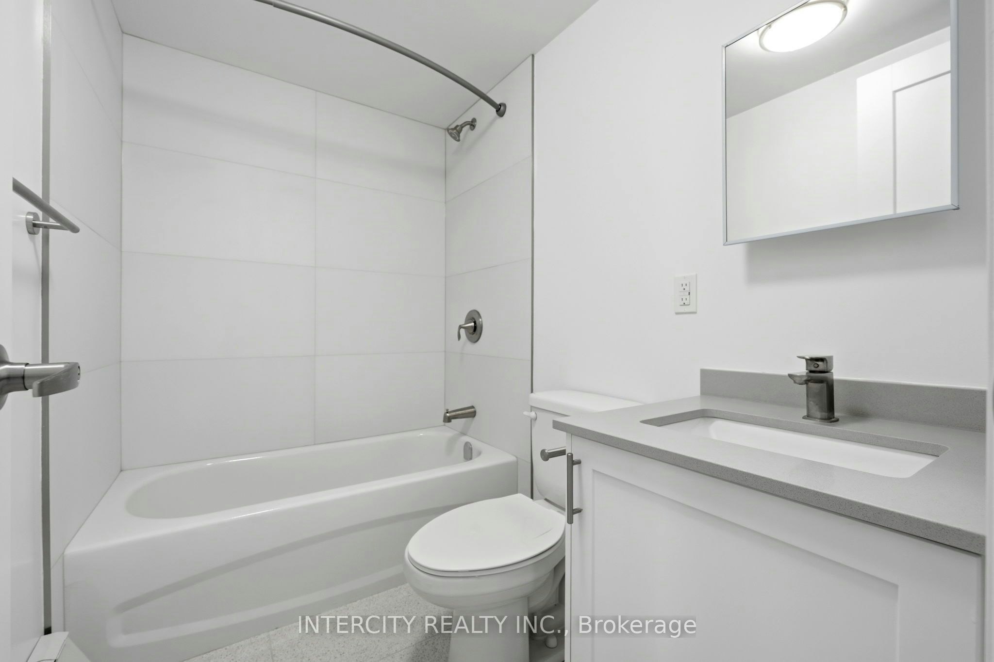 2-91 Wentworth Street S, Hamilton, ON, L8N 2Y9 - 16