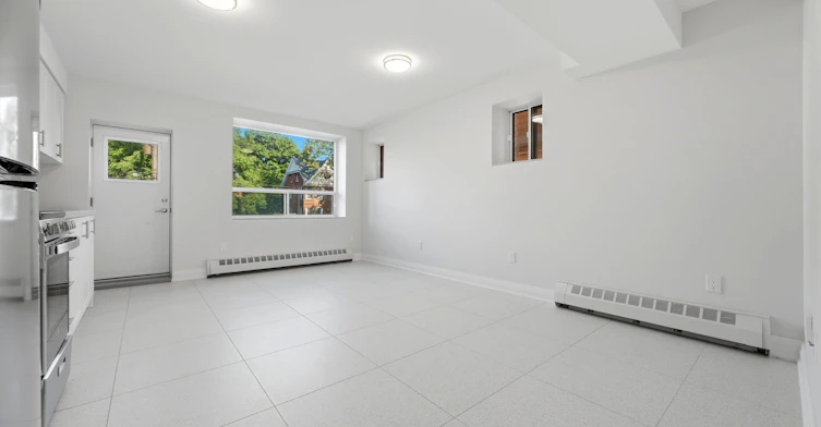 1-91 Wentworth Street S, Hamilton, ON, L8N 2Y9 - 3