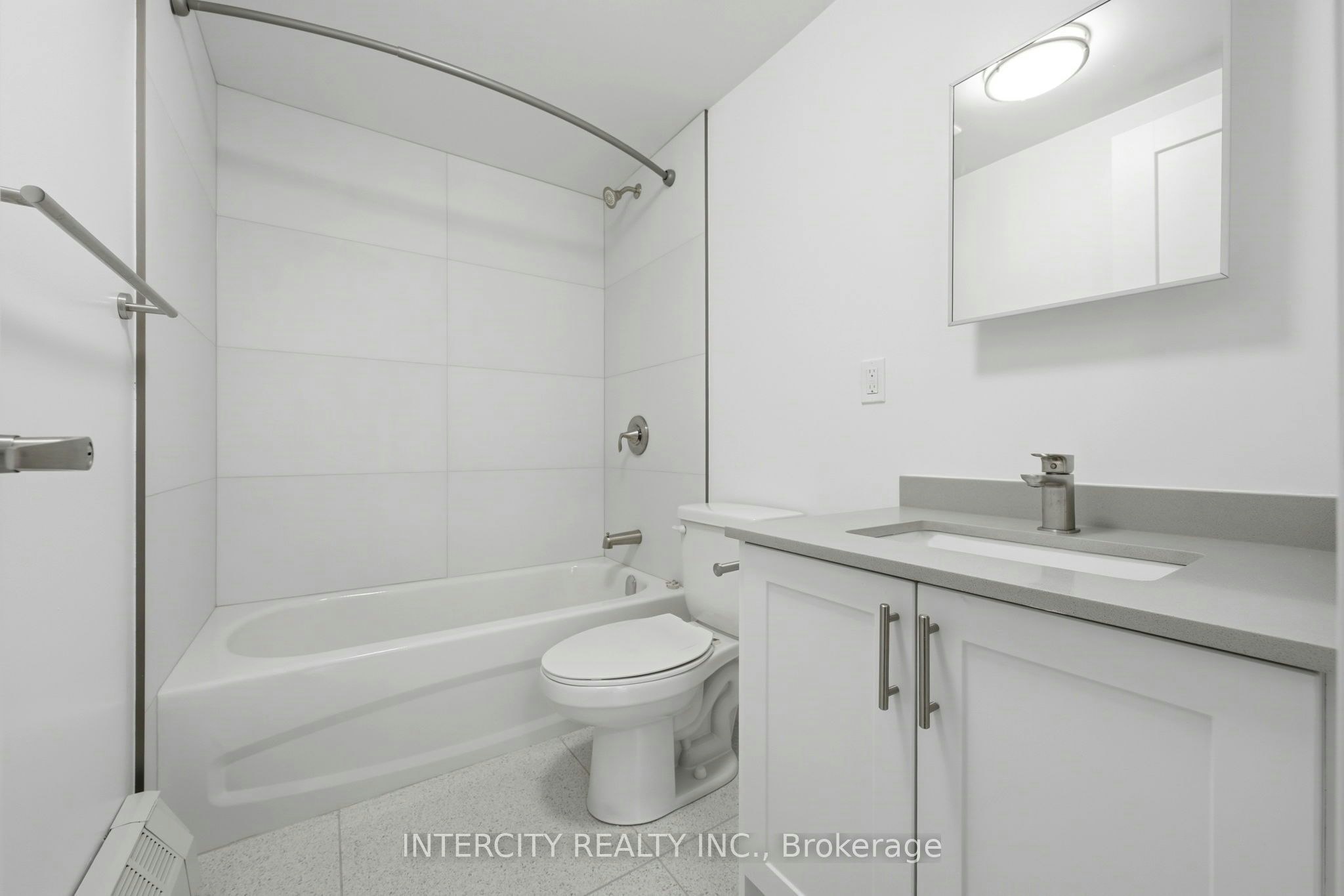 1-91 Wentworth Street S, Hamilton, ON, L8N 2Y9 - 11