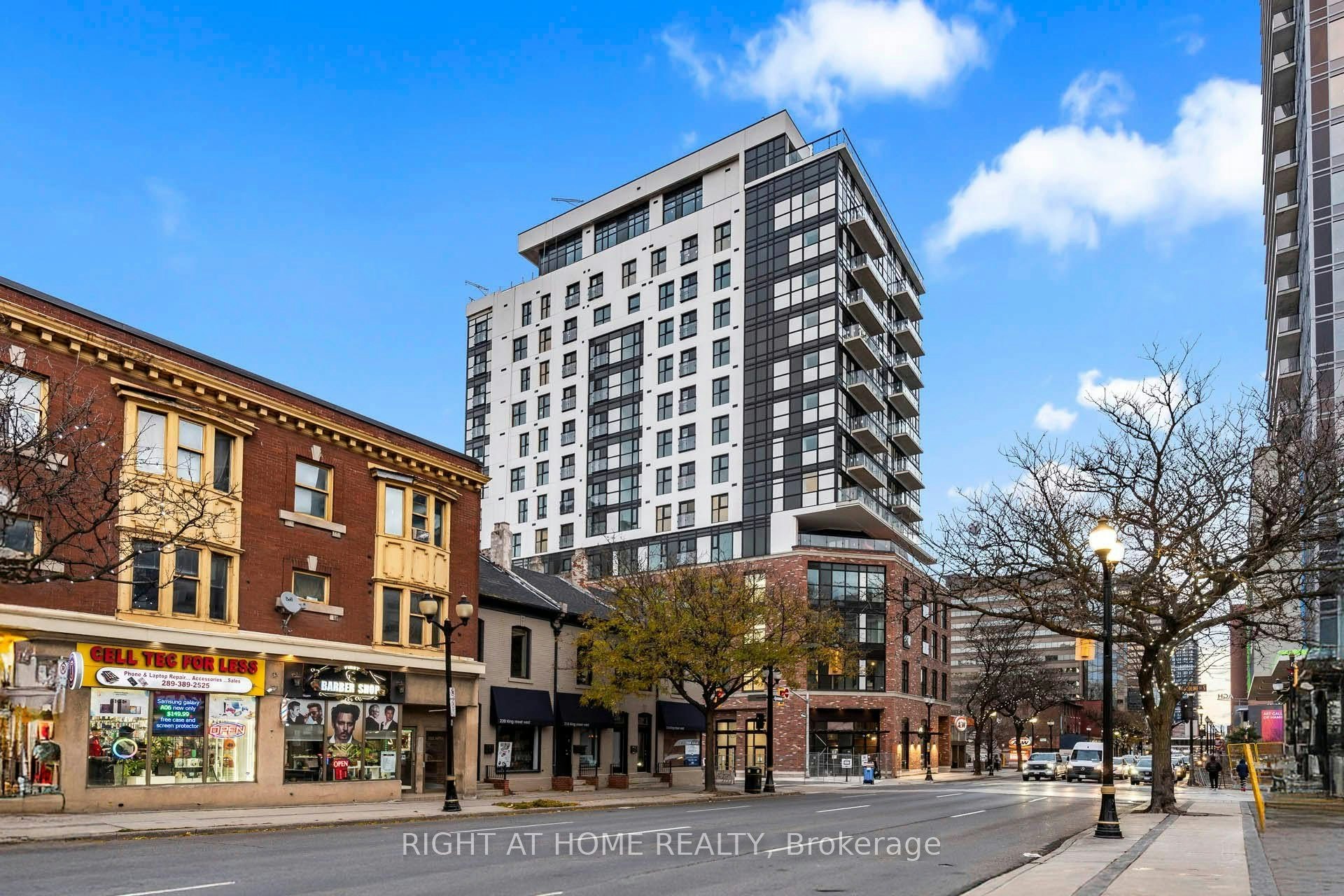 808-206 King Street W, Hamilton, ON, L8P 1A5