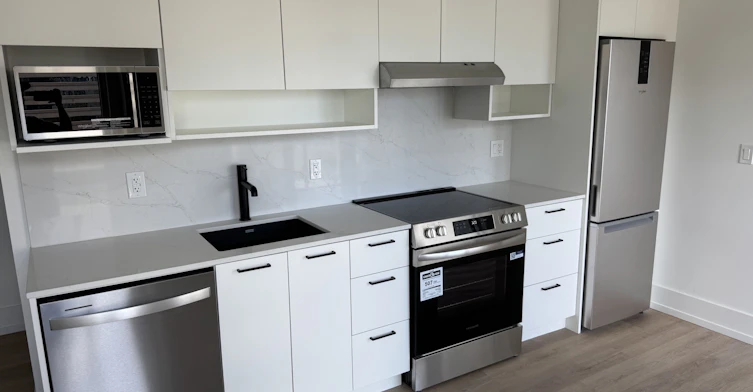 808-206 King Street W, Hamilton, ON, L8P 1A5 - 2