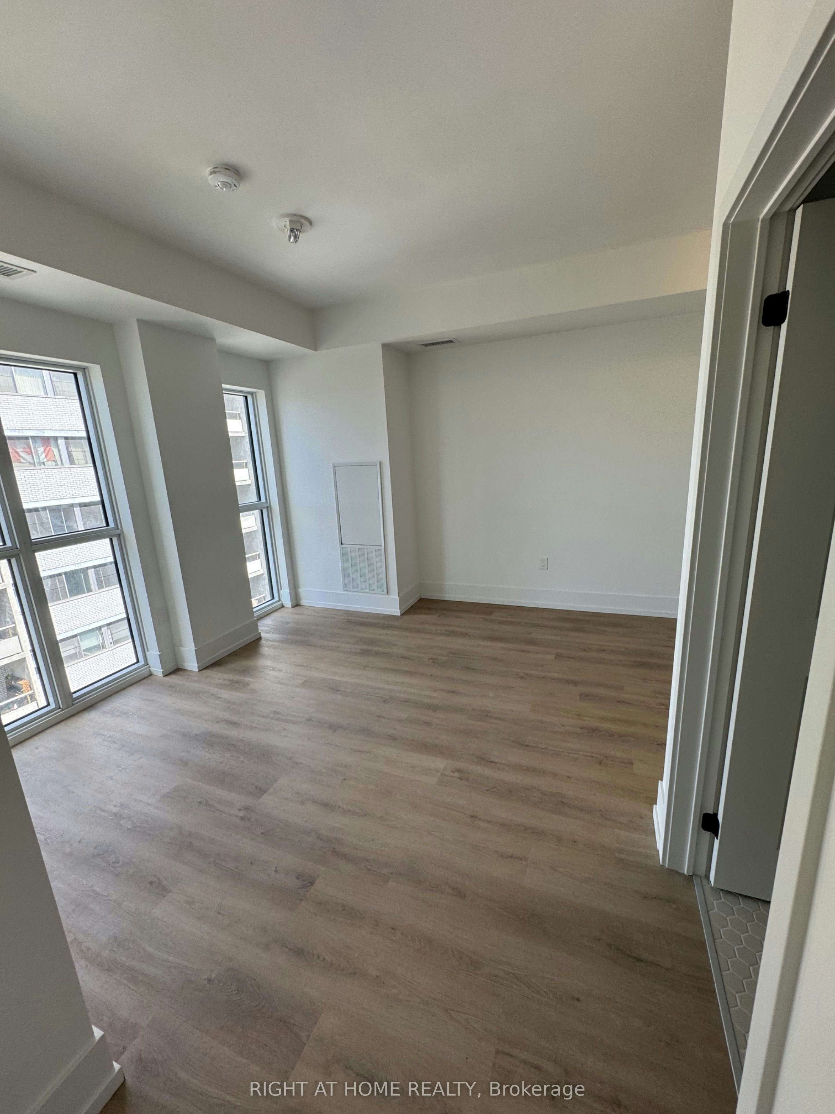 808-206 King Street W, Hamilton, ON, L8P 1A5 - 9